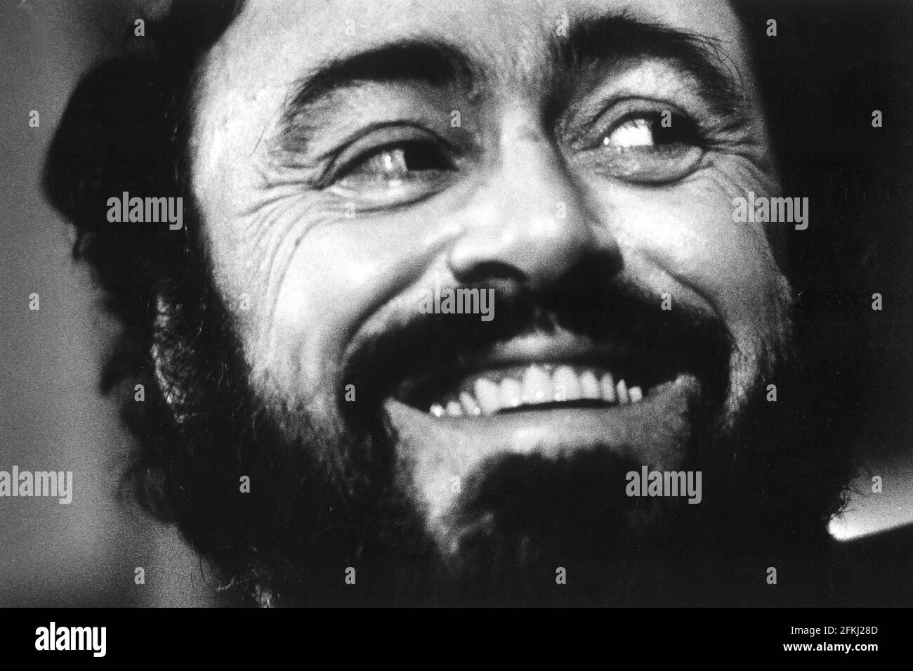 Pavarotti hi-res stock photography and images - Alamy