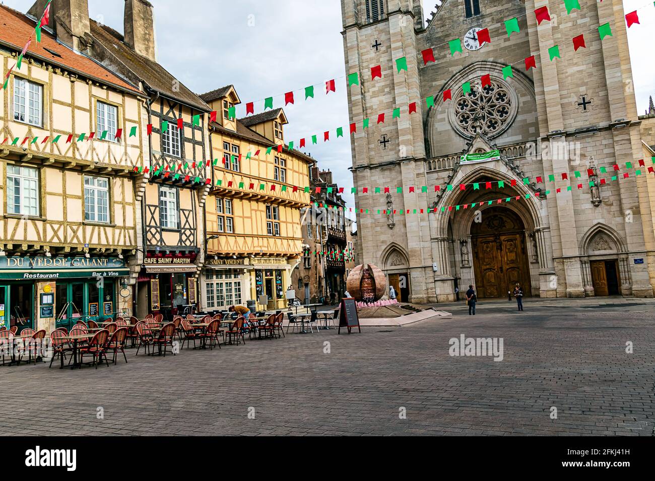 St. Vincent Square in the City of Art and History Chalon sur Saone, Bourgogne, Franche- Comte, France Stock Photo