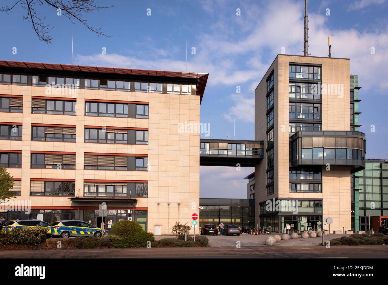 the Cologne police headquarters on Walter-Pauli-Ring in the district of Kalk, Cologne, Germany.  das Polizeipraesidium Koeln am Walter-Pauli-Ring im S Stock Photo