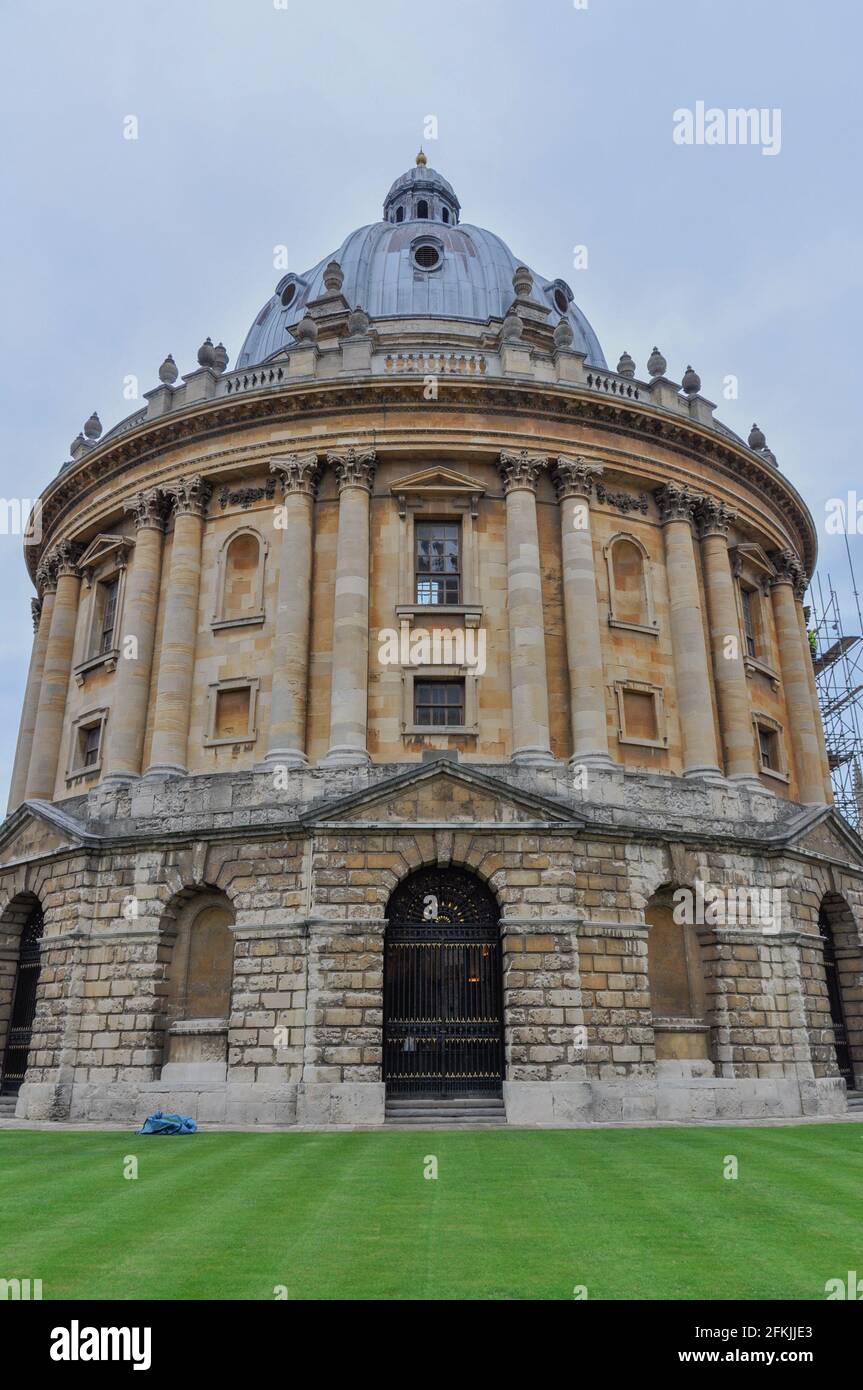 View of Radcliffe Camera facade & sky with intricate architectural detailing in English Palladian style, Oxford, United Kingdom. Stock Photo