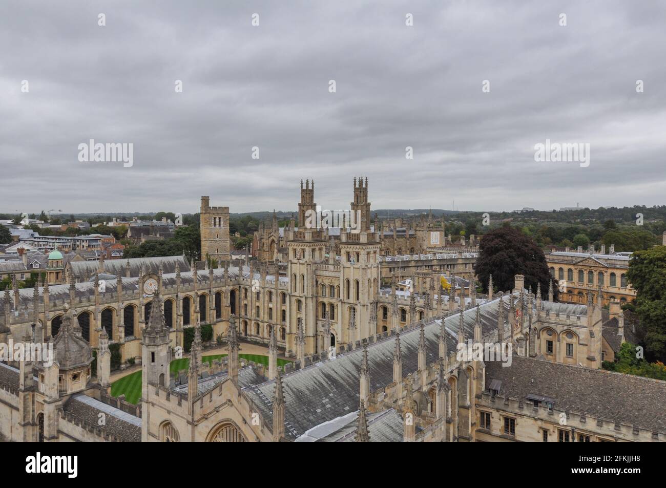 Oxford University Aerial Hi res Stock Photography And Images Alamy oxford-university-aerial-hi-res-stock-photography-and-images-alamy