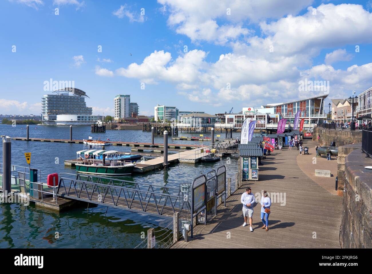 Cardiff Spring Spring bank holiday hi-res stock photography and images - Alamy
