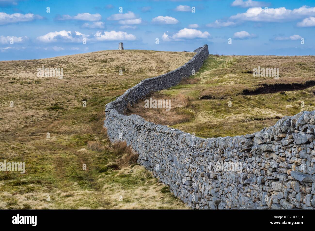 This walk takes you up Horse Head Pass and through the remote moorland