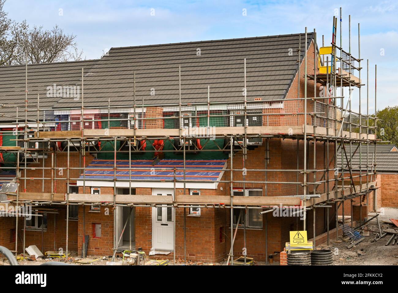 Scaffolding around home hires stock photography and images Alamy