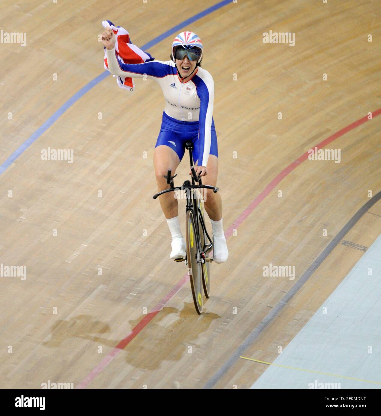 OLYMPIC GAMES BEIJING 2008.  9th DAY 17/8/08.  WOMANS IND. PURSUIT FINAL. REBECCA ROMERO AFTER WINNING GOLD.  PICTURE DAVID ASHDOWN Stock Photo