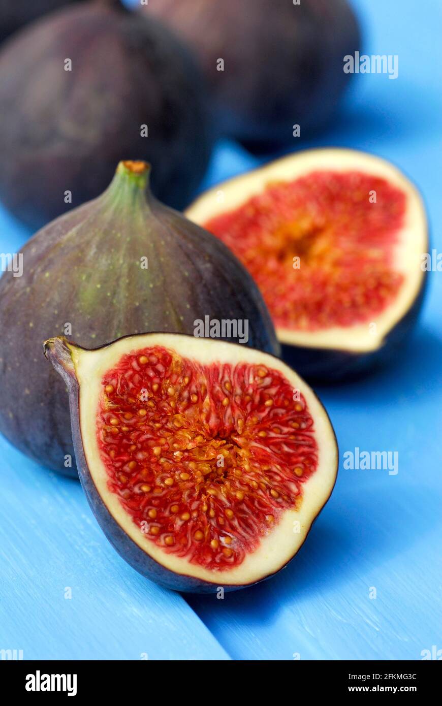 Cut-open figs (Ficus carica Stock Photo - Alamy