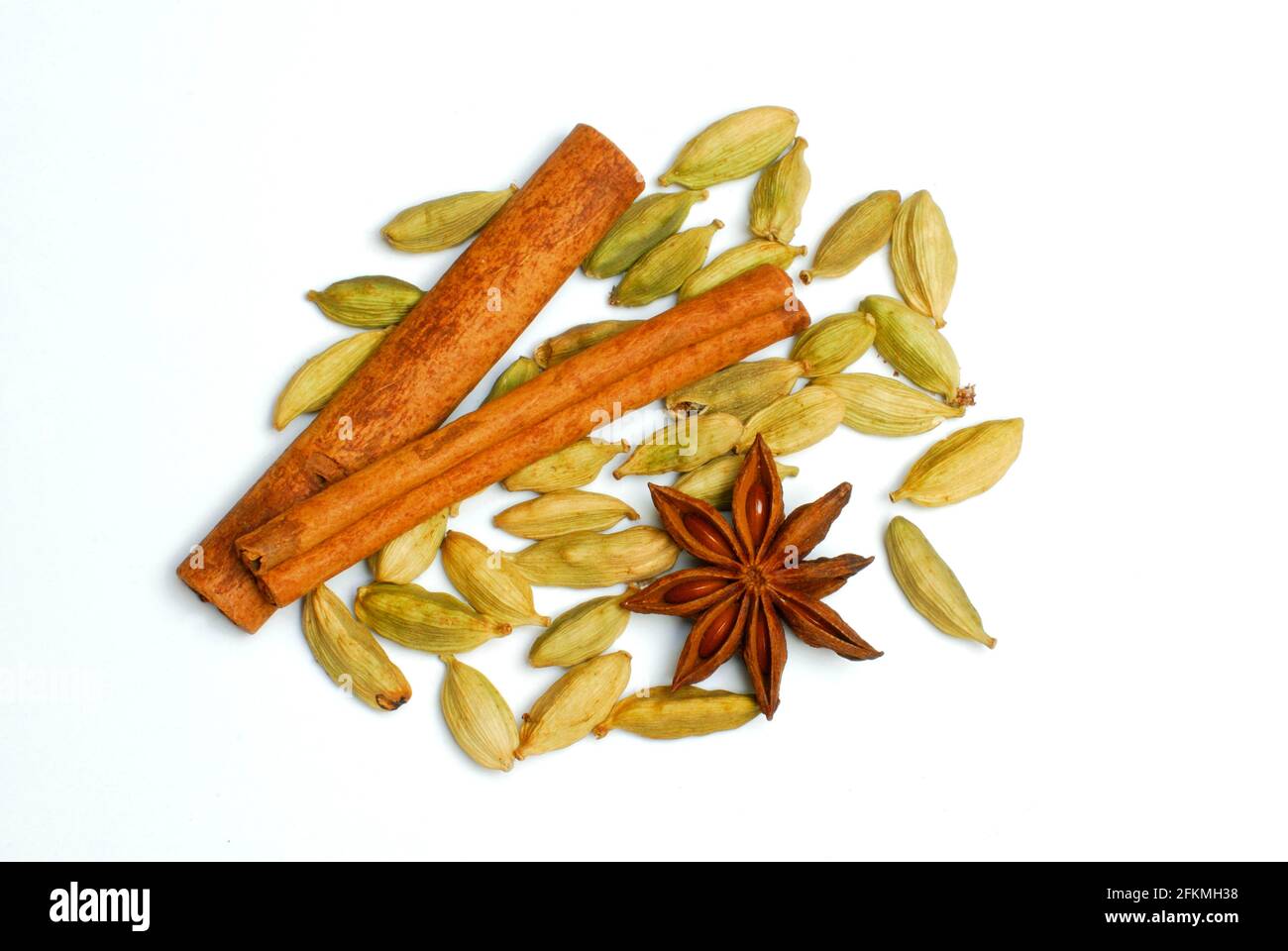 Star anise (Illicium verum) , cinnamonrod (Cinnamomum) cardamom (Elettaria cardamomum) Stock Photo