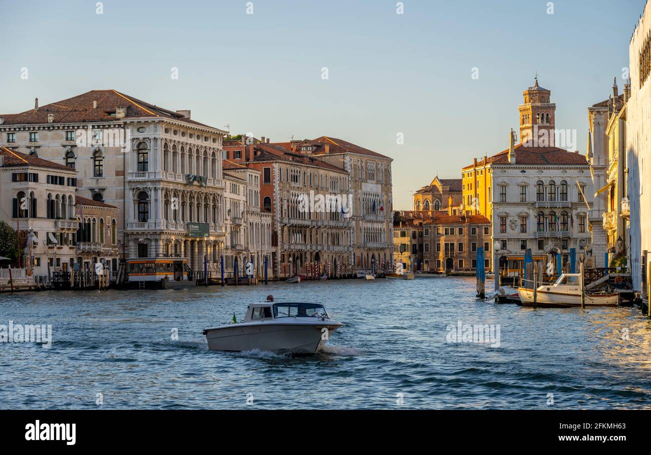 Venice italy boat motorboat hi-res stock photography and images - Alamy