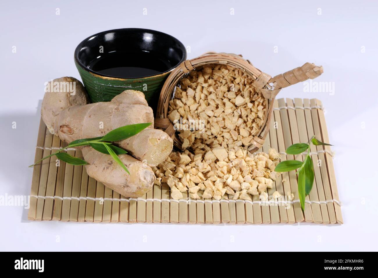 Dried Ginger (Zingiberis Rhizoma), tea mixture, Chinese medicine Stock ...