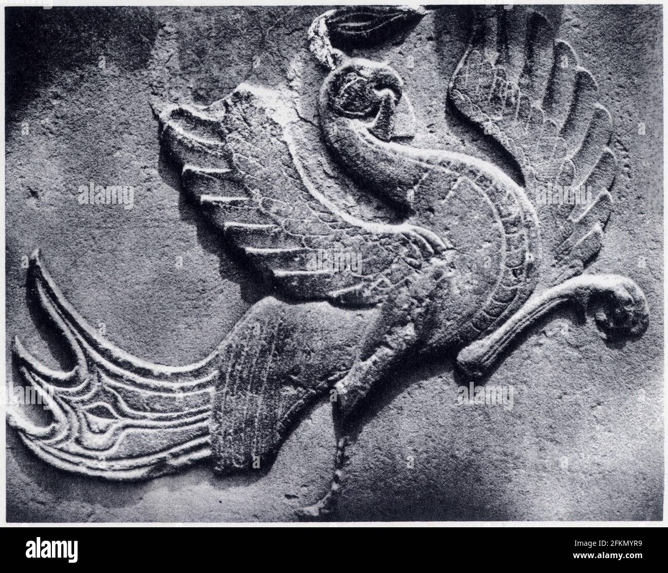 L'oiseau rouge, symbole du Sud. Pilier funéraire de Sseu-tch'ouan. Époque Han. Stock Photo