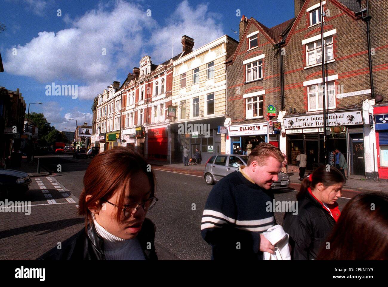 PECKHAM HIGH STREET LONDON, OCTOBER 2000 Stock Photo Alamy