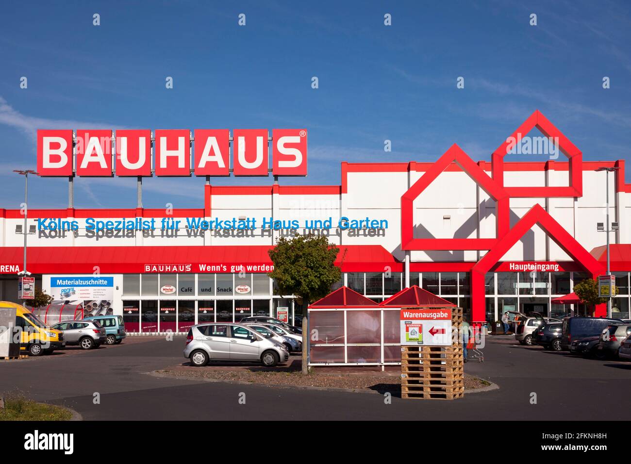 the DIY store /  home improvement store Bauhaus in the district Kalk, Cologne, Germany.  der Baumarkt Bauhaus im Stadtteil Kalk, Koeln, Deutschland. Stock Photo