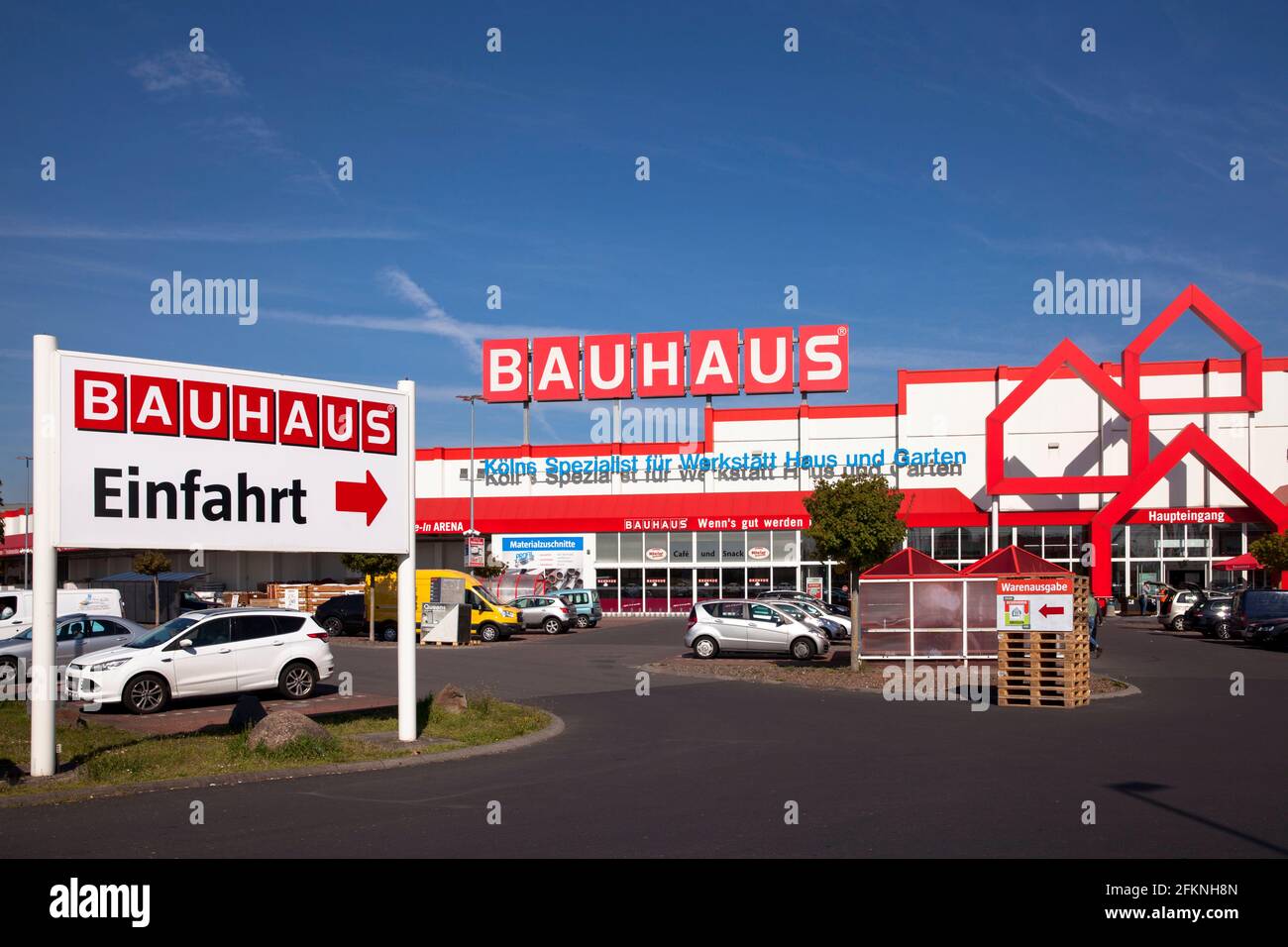the DIY store /  home improvement store Bauhaus in the district Kalk, Cologne, Germany.  der Baumarkt Bauhaus im Stadtteil Kalk, Koeln, Deutschland. Stock Photo