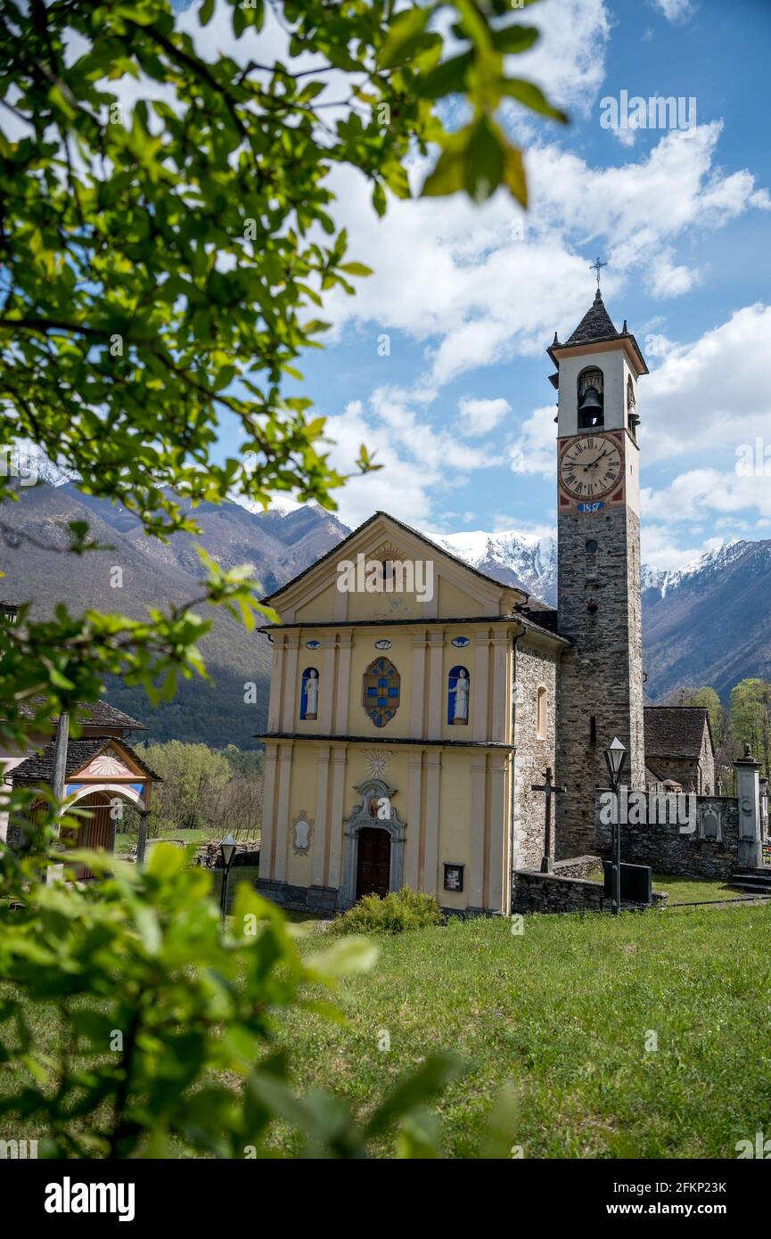 Chiesa di San Bartolomeo in Maggia, Valle Maggia, Ticino Stock Photo