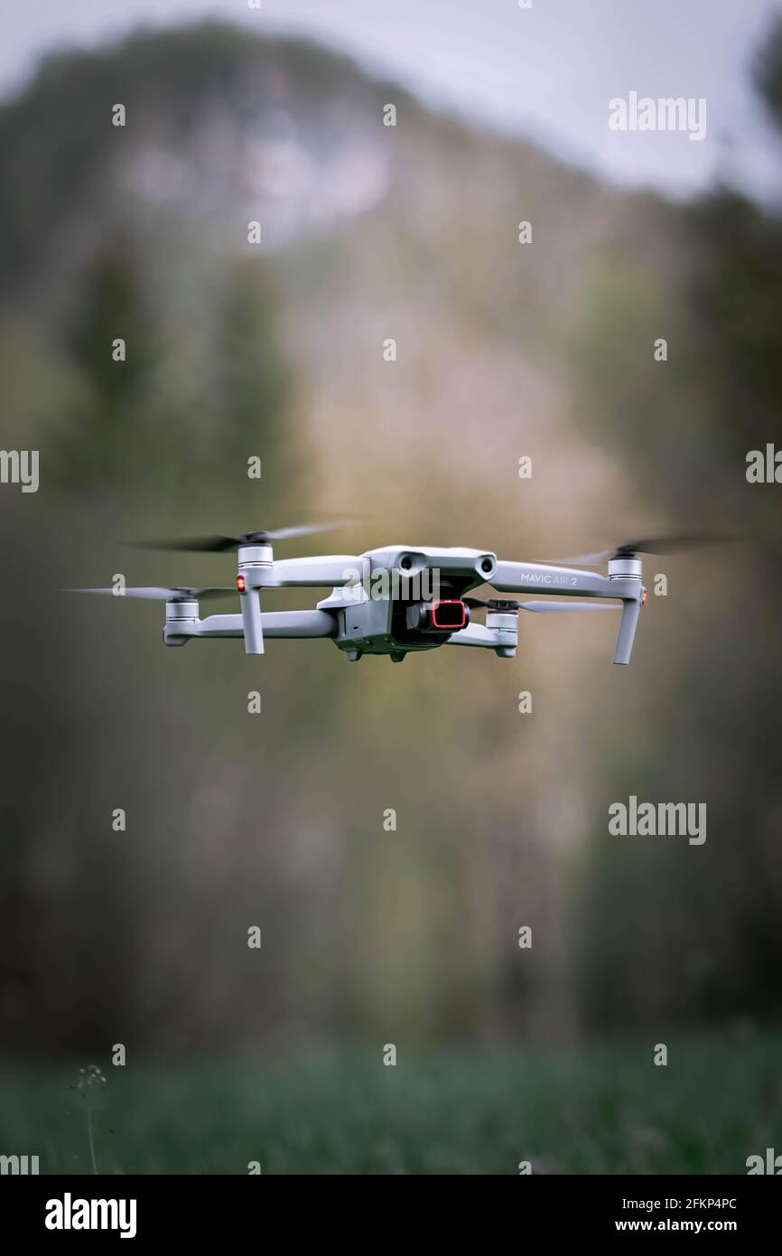 Photos of a dji mavic air 2 Stock Photo - Alamy