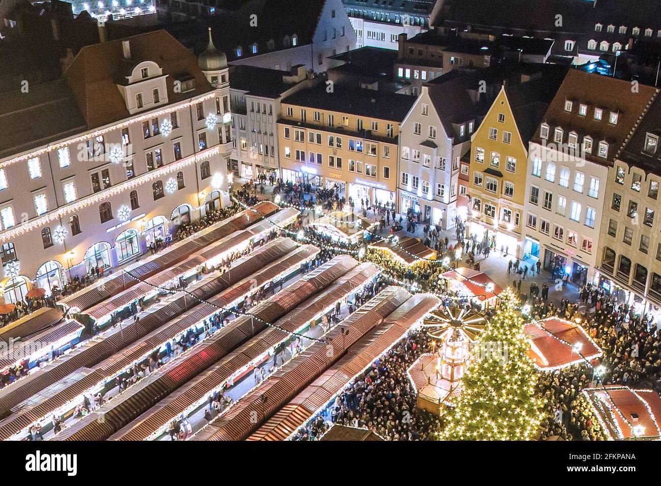 Augsburgs famous christmas market at night Stock Photo Alamy