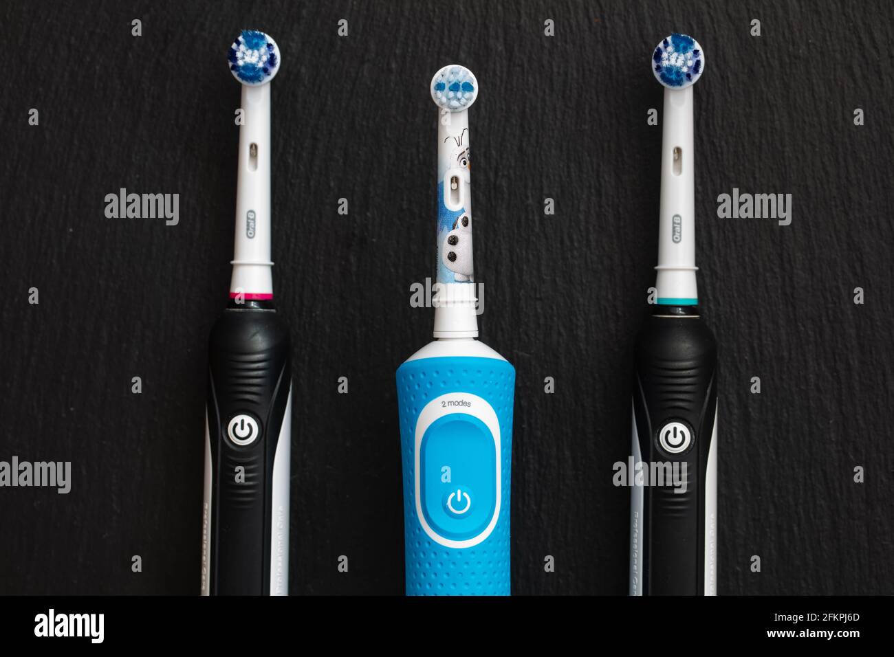 Tutor Tolk Slang Frankfurt, Germany - May 1, 2021: Electric toothbrush Oral-B Cross Action PRO  750 black edition and Braun Oral-B rechargeable toothbrush for kids 3+ y  Stock Photo - Alamy