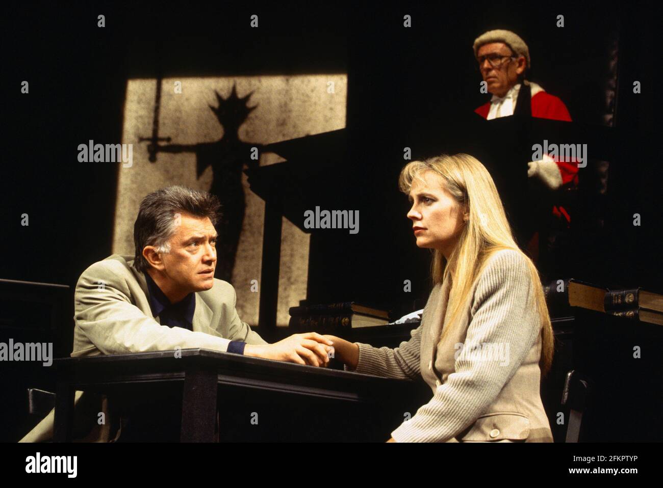 Martin Shaw (James Highwood), Sarah Berger (Jean Highwood), Alan Dobie (Judge) in ROUGH JUSTICE by Terence Frisby at the Apollo Theatre, London W1  05/05/1994  design: Michael Holt  director: Robin Herford Stock Photo
