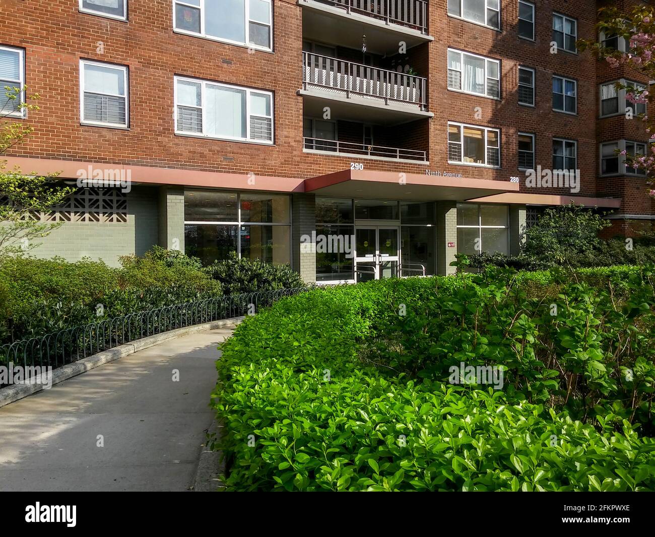The entrance to a cooperative apartment building the the Chelsea