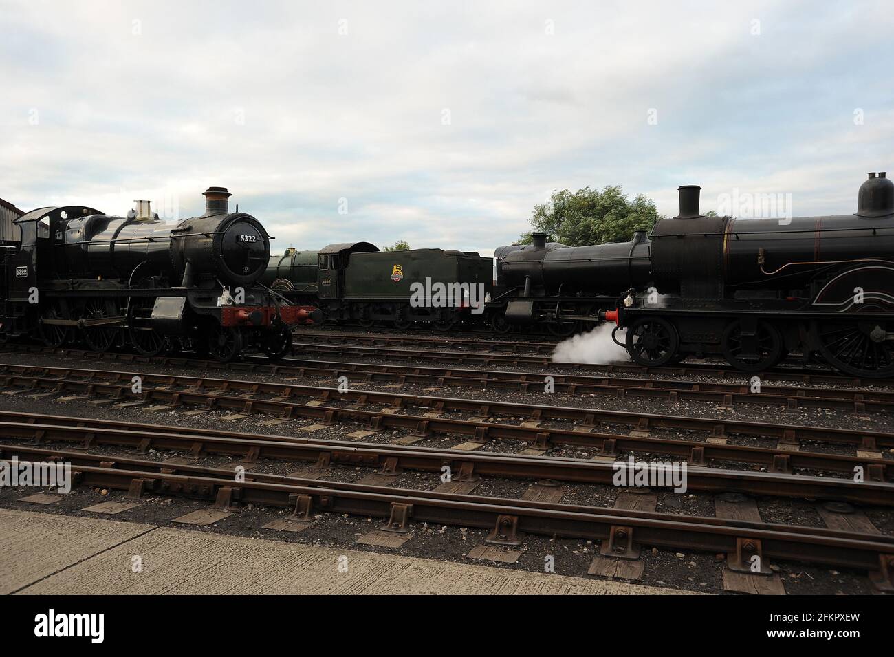 GWSLeft to right :- '5322', 'Burton Agnes Hall', '3822' and '30120' (running as '30289'). Stock Photo