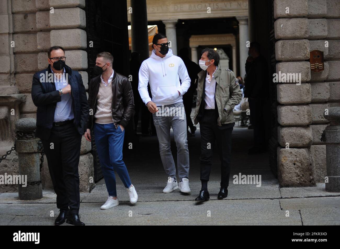 Milan, Zlatan Ibrahimovic at lunch in the center Zlatan Ibrahimovic, striker of MILAN and the SWEDEN national team, could play the 2021 European Championships that will start in June. Here he is surprised while having lunch with Ignazio Abate (former Milan defender) and 2 friends in a famous restaurant in the center. At the exit he gives some souvenir photos with some fans, then he goes back home. Stock Photo
