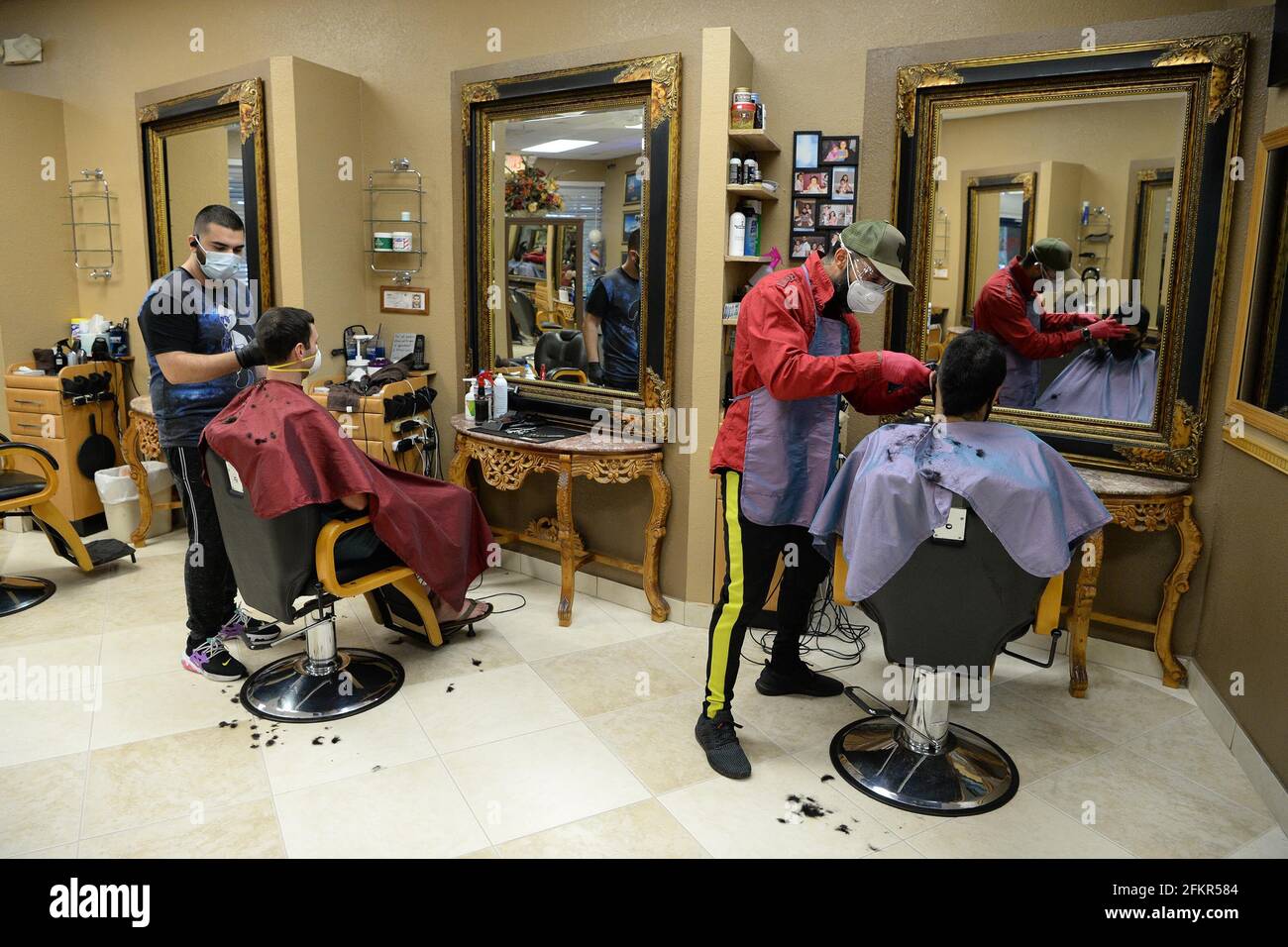 Barber Shops High Resolution Stock Photography And Images Alamy