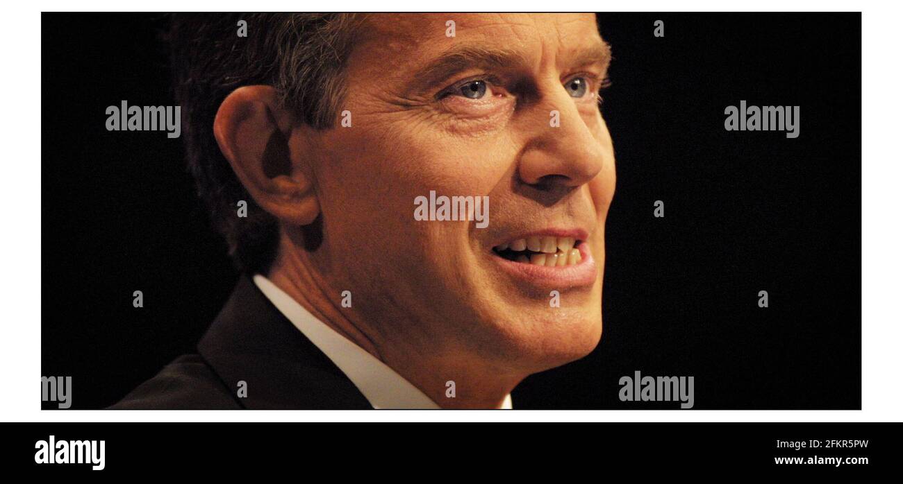 Tony Blair speaks at the Lab Conf.pic David Sandison 30/9/2003 Stock