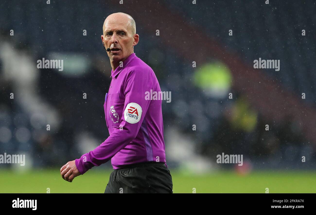 Referee Mike Dean during the Premier League match at The Hawthorns, West Bromwich. Issue date: Monday May 3, 2021. Stock Photo