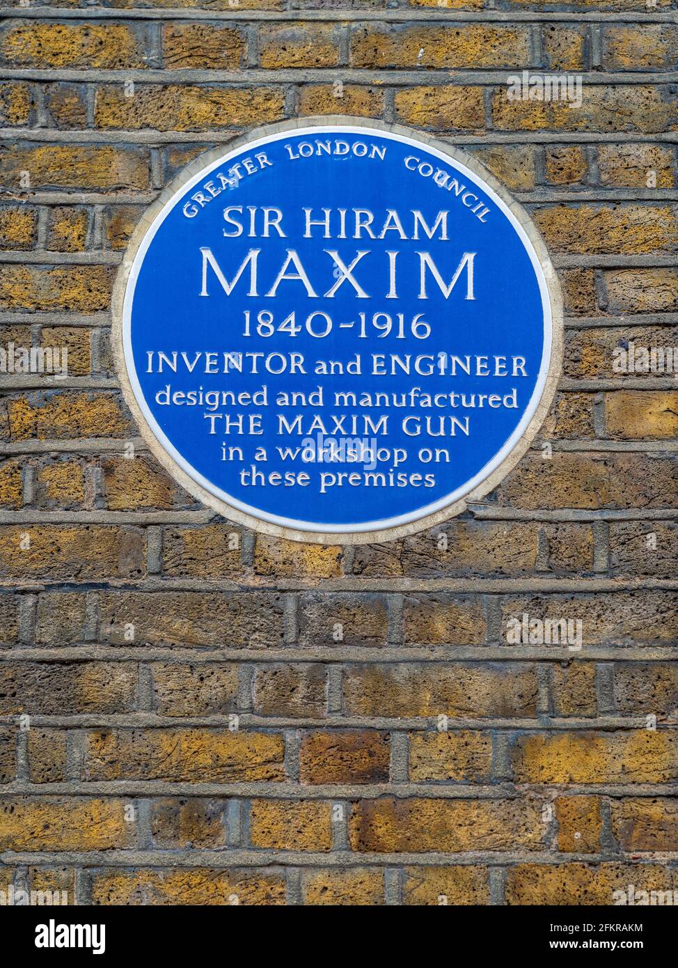 Sir Hiram Maxim London Blue Plaque - marking the location or the workshops where Sir Hiram Maxim developed and manufactured the Maxim Gun Stock Photo
