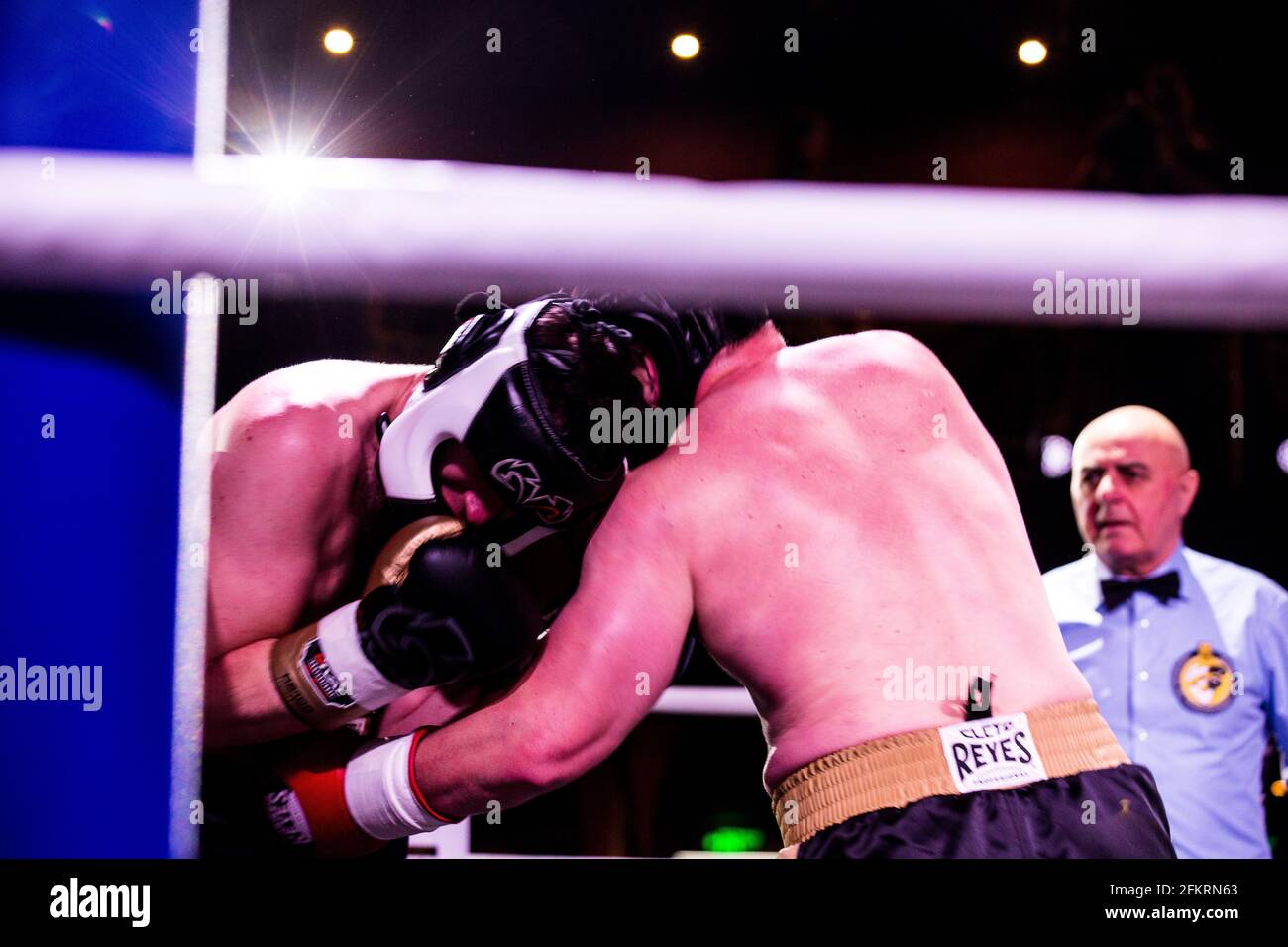 Boxing referee hires stock photography and images Alamy