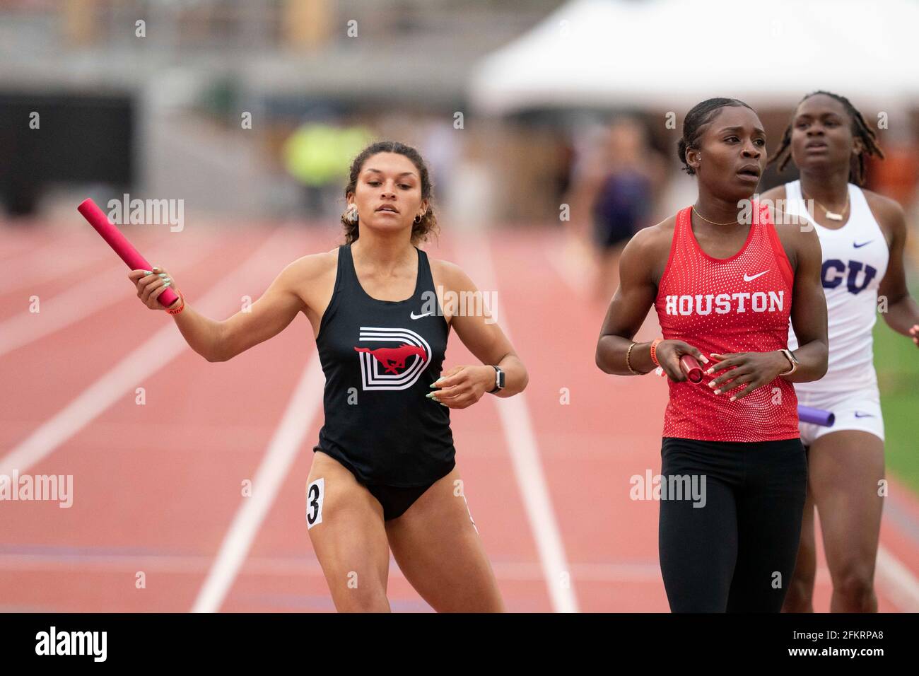 4x400 meter relay hires stock photography and images Alamy