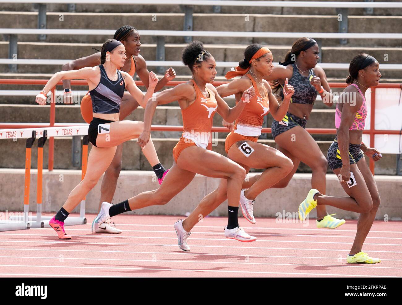 100 meter hurdles hi-res stock photography and images - Alamy