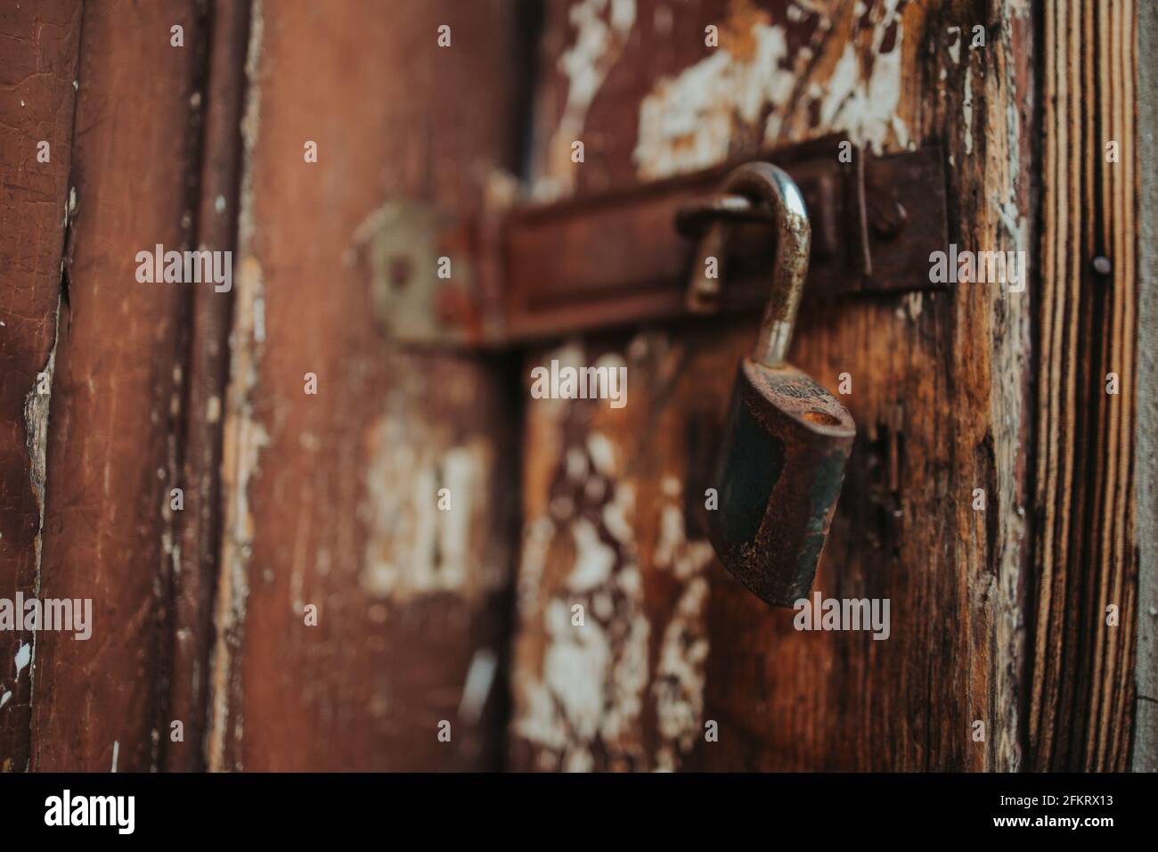 Broken Lock High Resolution Stock Photography and Images Alamy