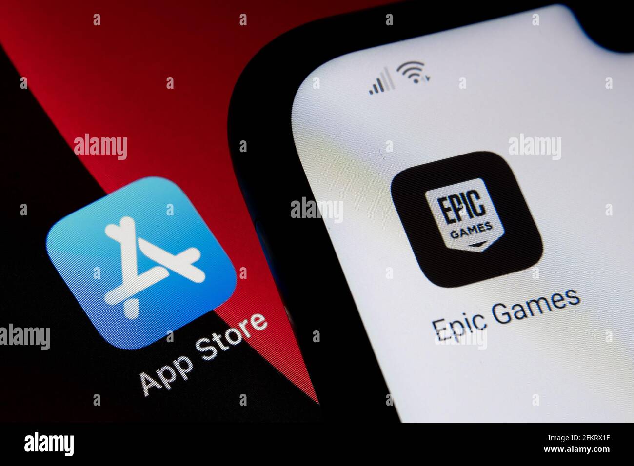 Epic games apple logo hi-res stock photography and images - Alamy