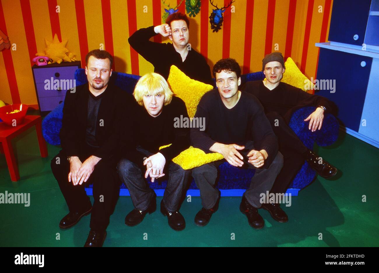 'Die Prinzen', deutsche Popband, drehen in Köln das Video zu ihrem Song 'Ich freu mich', Deutschland 1999. Stock Photo