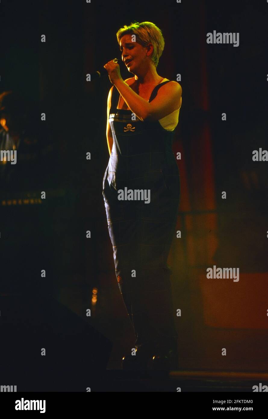 Claudia Bell von der Band 'Die Fabulösen Thekenschlampen' beim Konzert in Köln, Deutschland 1997. Stock Photo