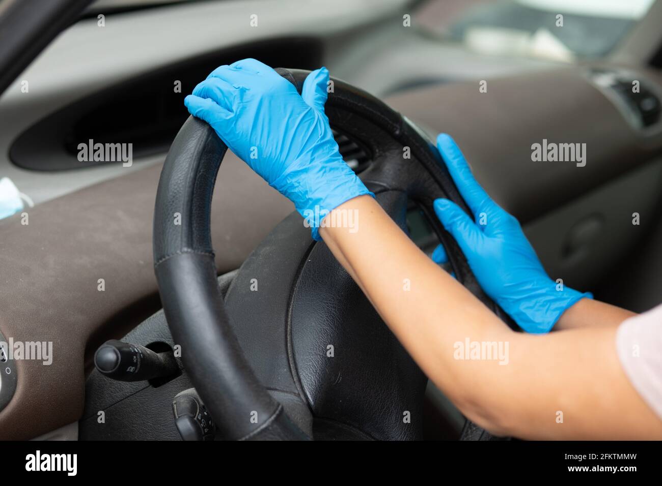 Driving gloves hires stock photography and images Alamy