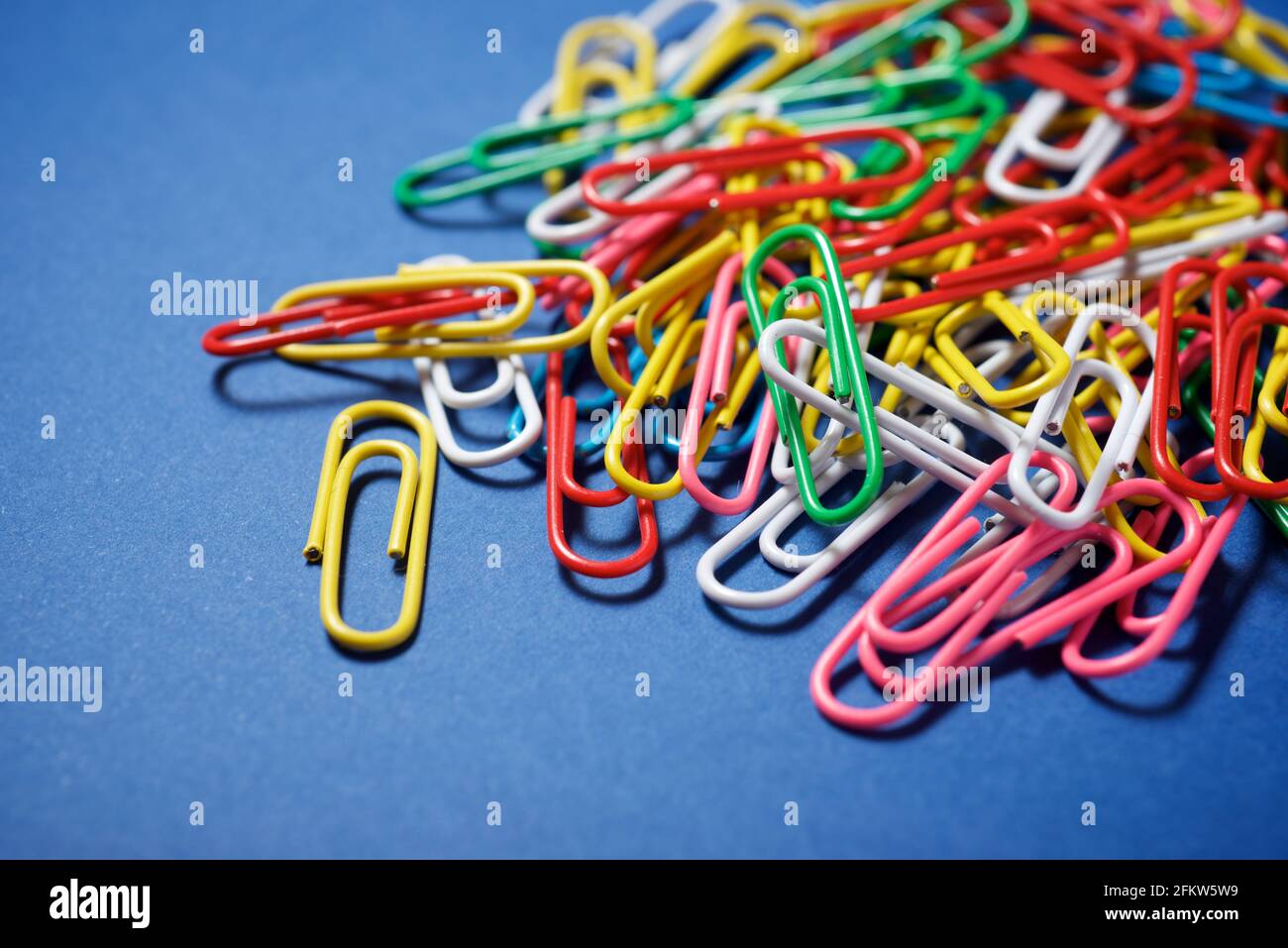 Line paperclips hi-res stock photography and images - Alamy