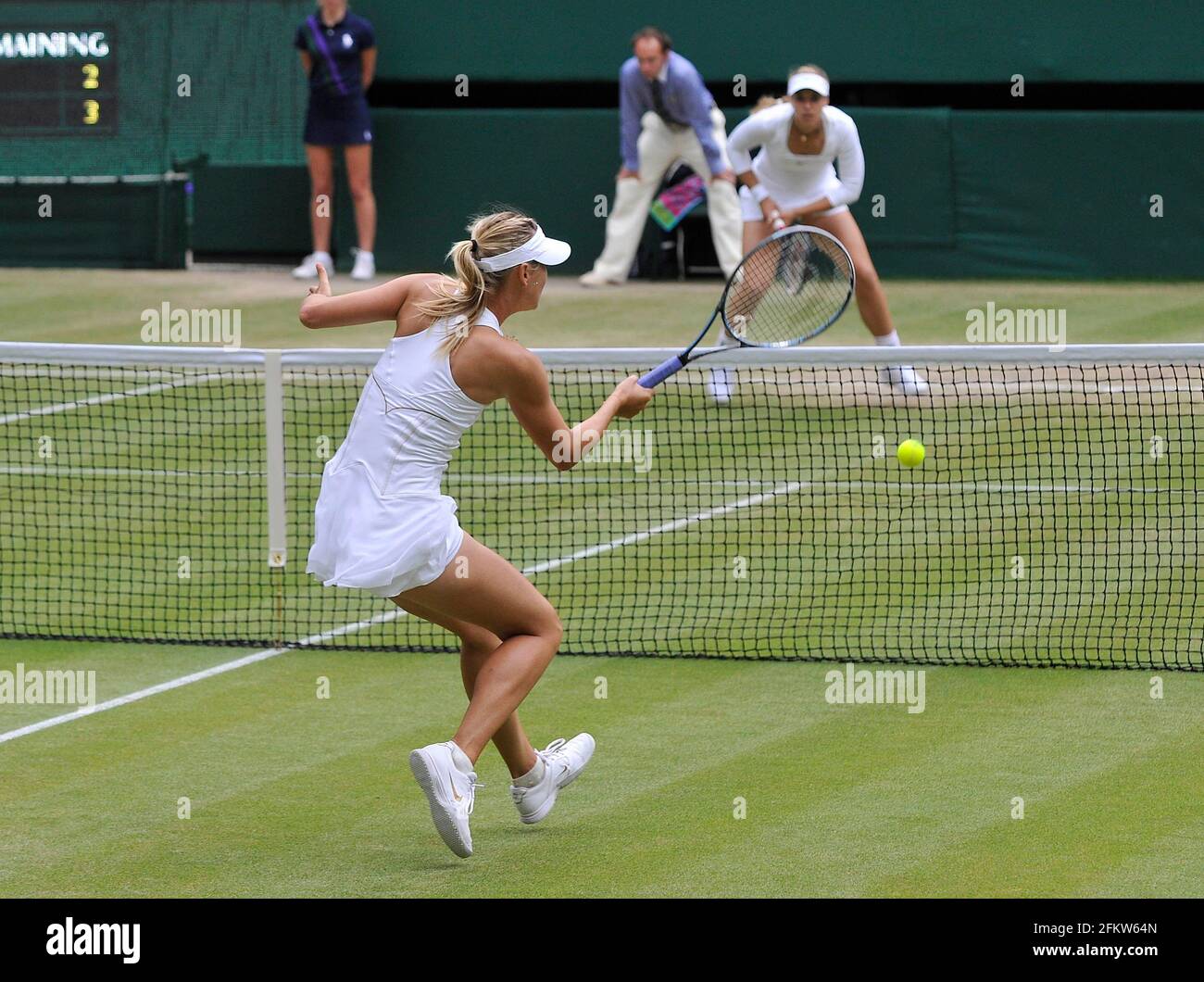 雑誌で紹介された SEMI-FINAL. WOMAN'S 2011. WIMBLEDON MARIA SABINE V SHARAPOVA ウェア