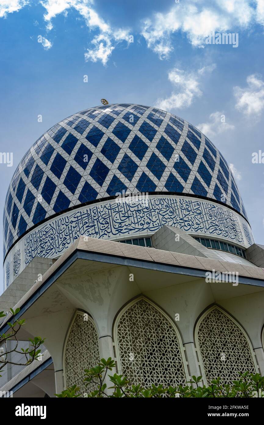 Page 4 - Shah Alam High Resolution Stock Photography and Images 