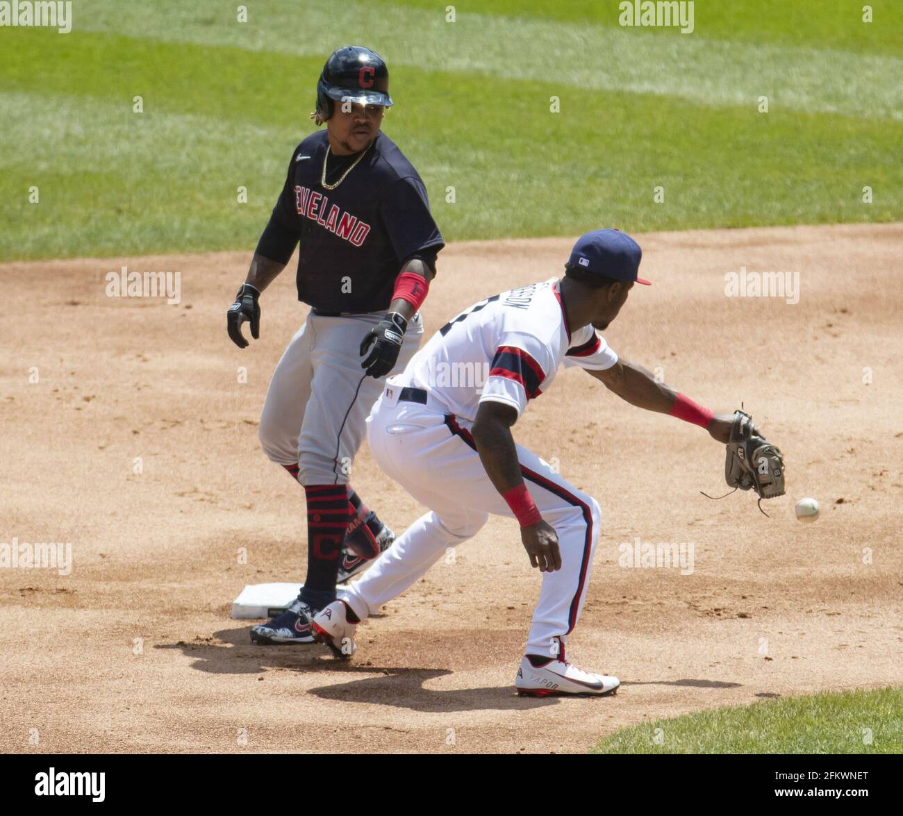 MLB fans react to Tim Anderson-Jose Ramirez brawl – NBC Sports Chicago