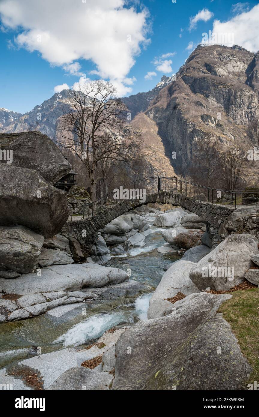 ancient stone bridge at Puntid, Valle Bavona, Ticino Stock Photo