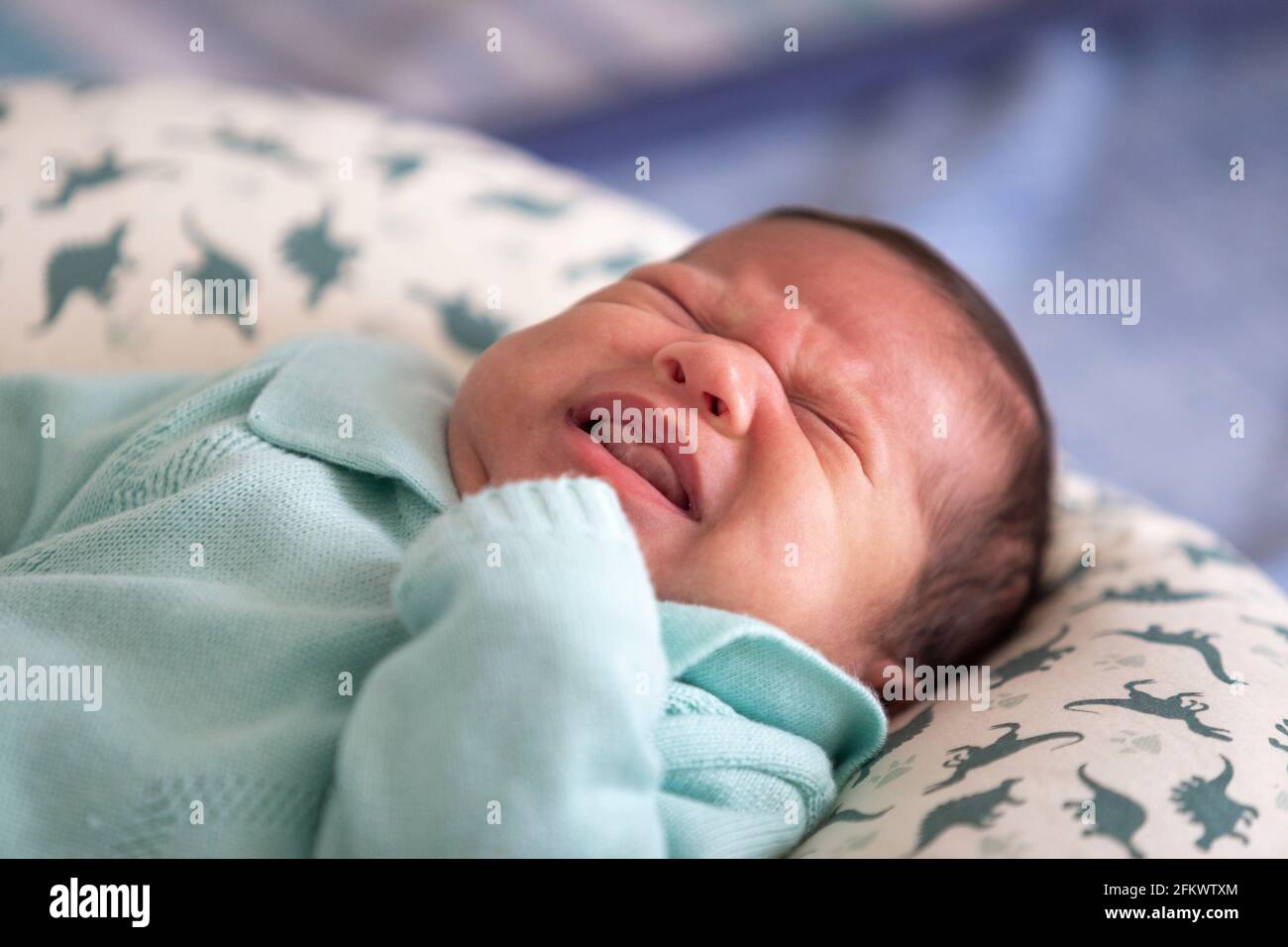 Child pain night hires stock photography and images Alamy