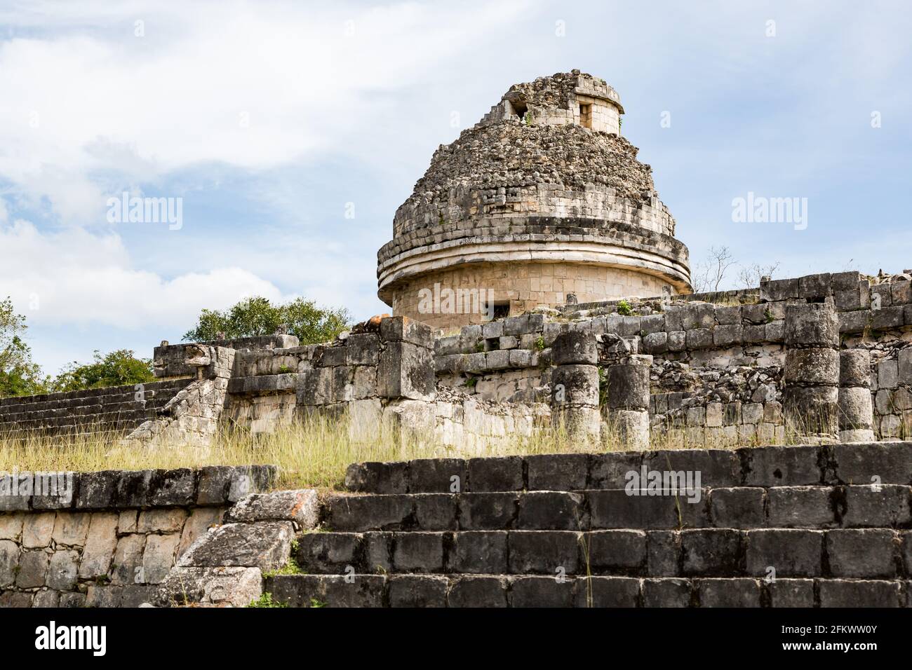 El Caracol, an ancient Mayan observatory building, Chichen-Itza, Yucatan. Mexico Stock Photo