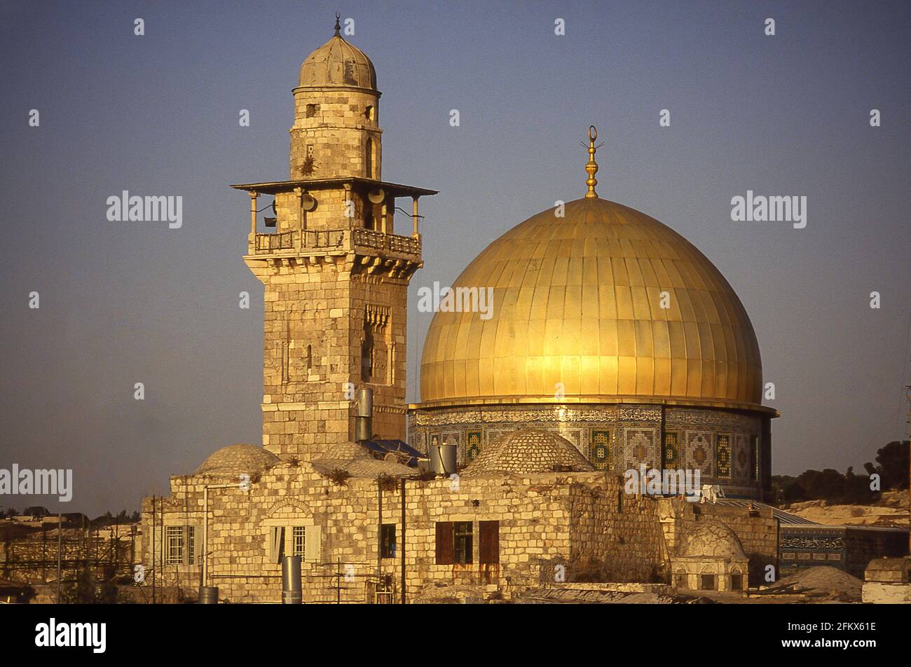 The Dome of the Rock (Qubbat as-Sakhra) at sunset, Temple Mount, Old City, Jerusalem, Israel Stock Photo
