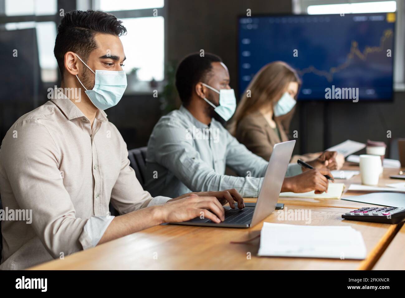 Office mask meeting arab hi-res stock photography and images - Alamy
