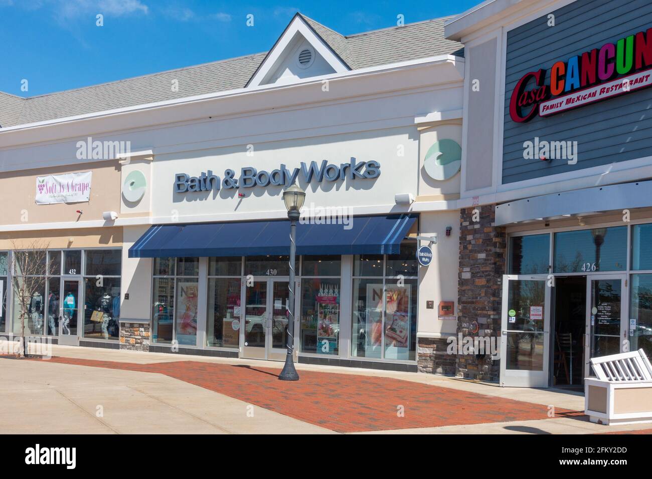 Bath & Body Works Retail Store at Wareham Crossing, Wareham, Massachusetts USA Stock Photo