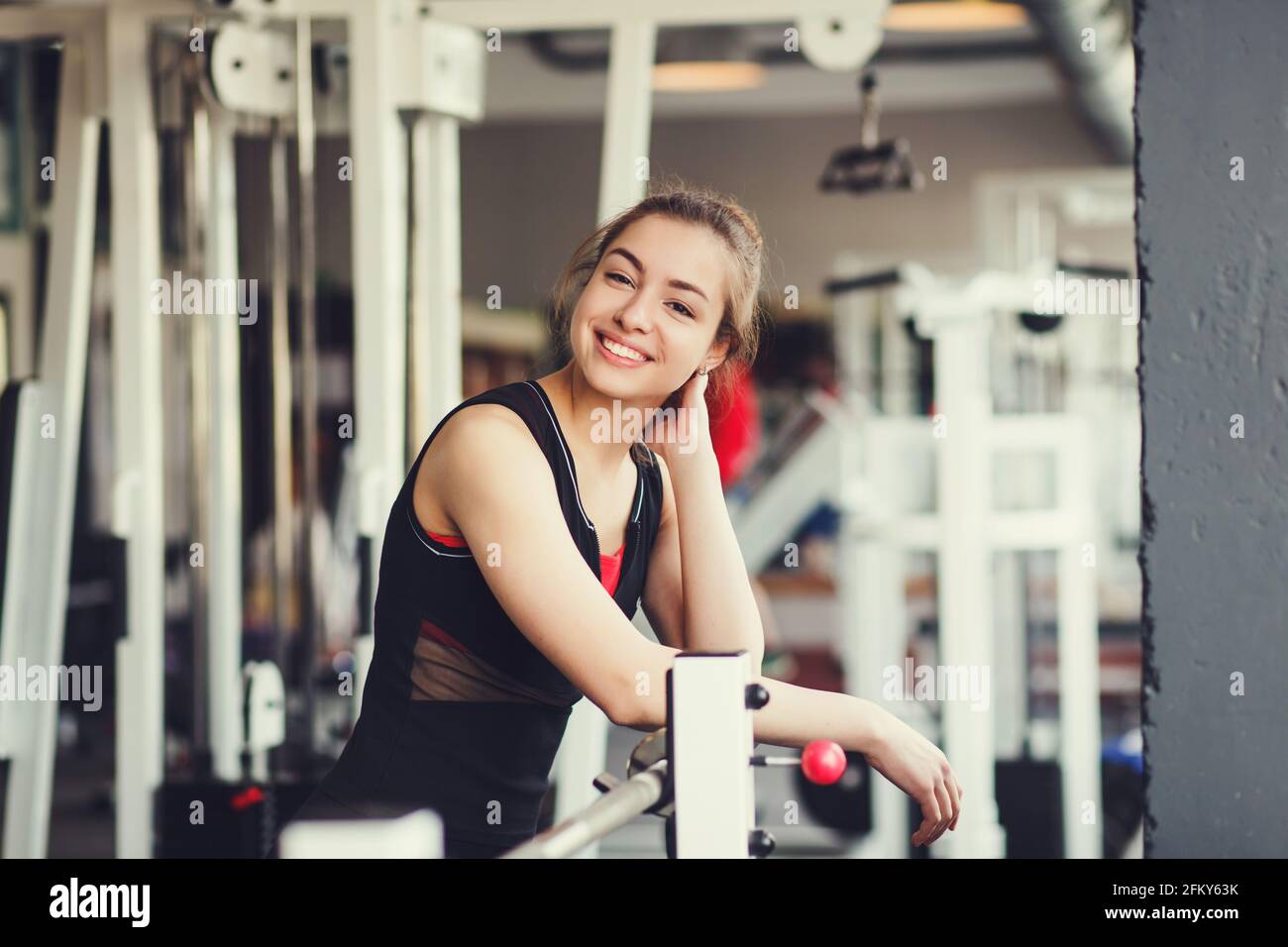 Portrait of a beautiful girl in the gym Stock Photo - Alamy
