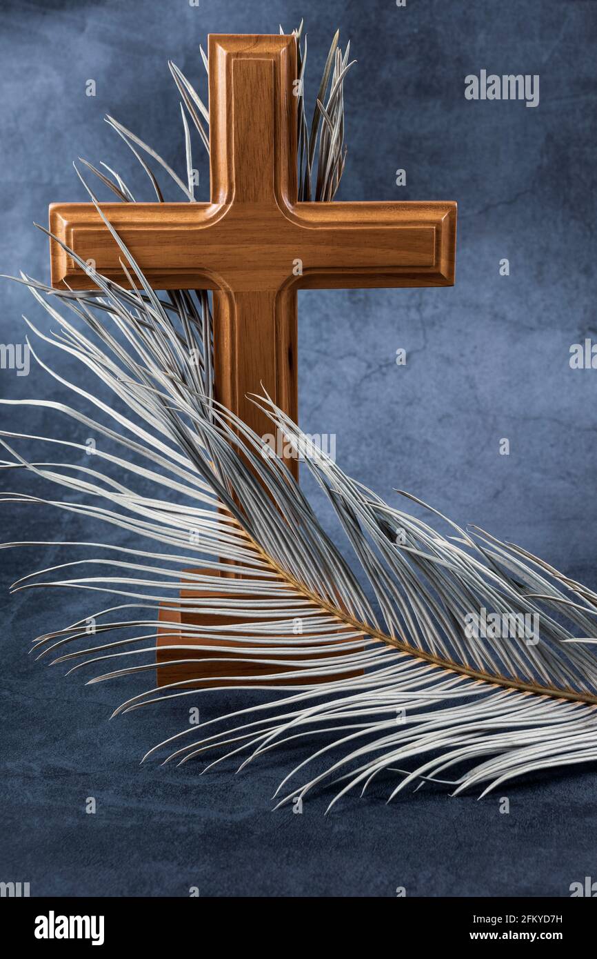 Catholic Cross with palm leaf. Ash Wednesday, Lent season, Holy ...