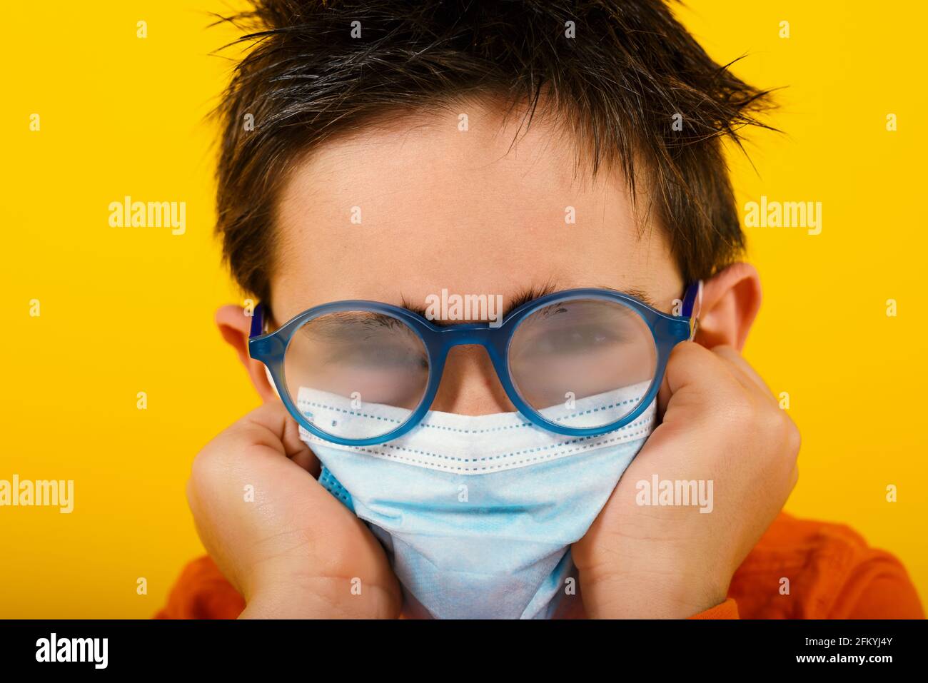 Anger mask hi-res stock photography and images - Alamy